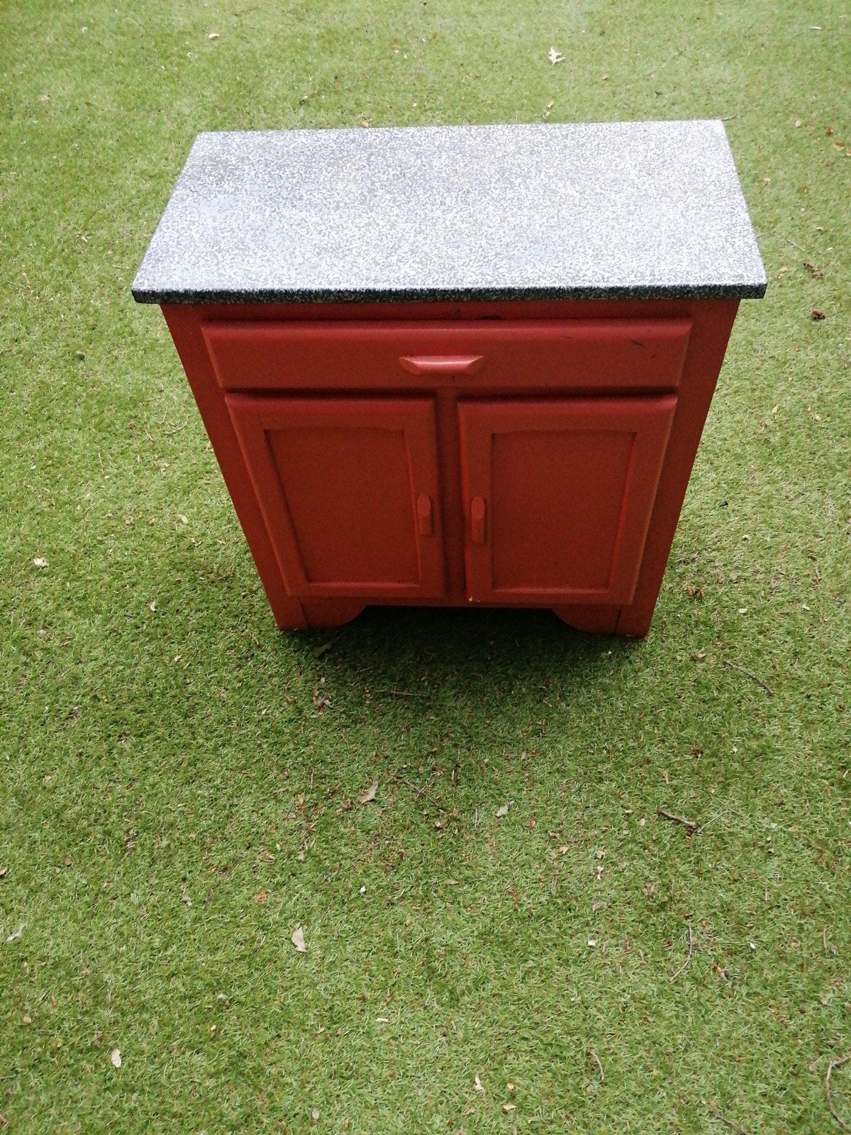 Vintage rood keukenkastje met lade en emaille blad, Antiek en Kunst, Ophalen