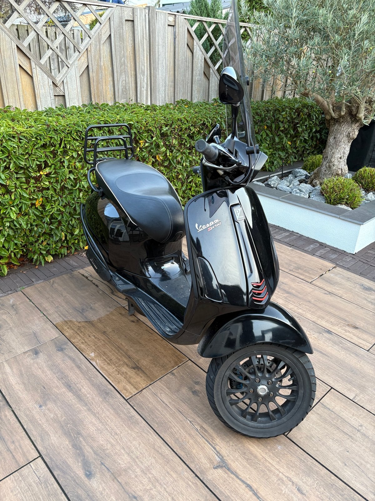 Vespa Sprint 50cc uit 2015 - Zwart, 14.000 km, Ophalen, Gebruikt, Benzine, Vespa