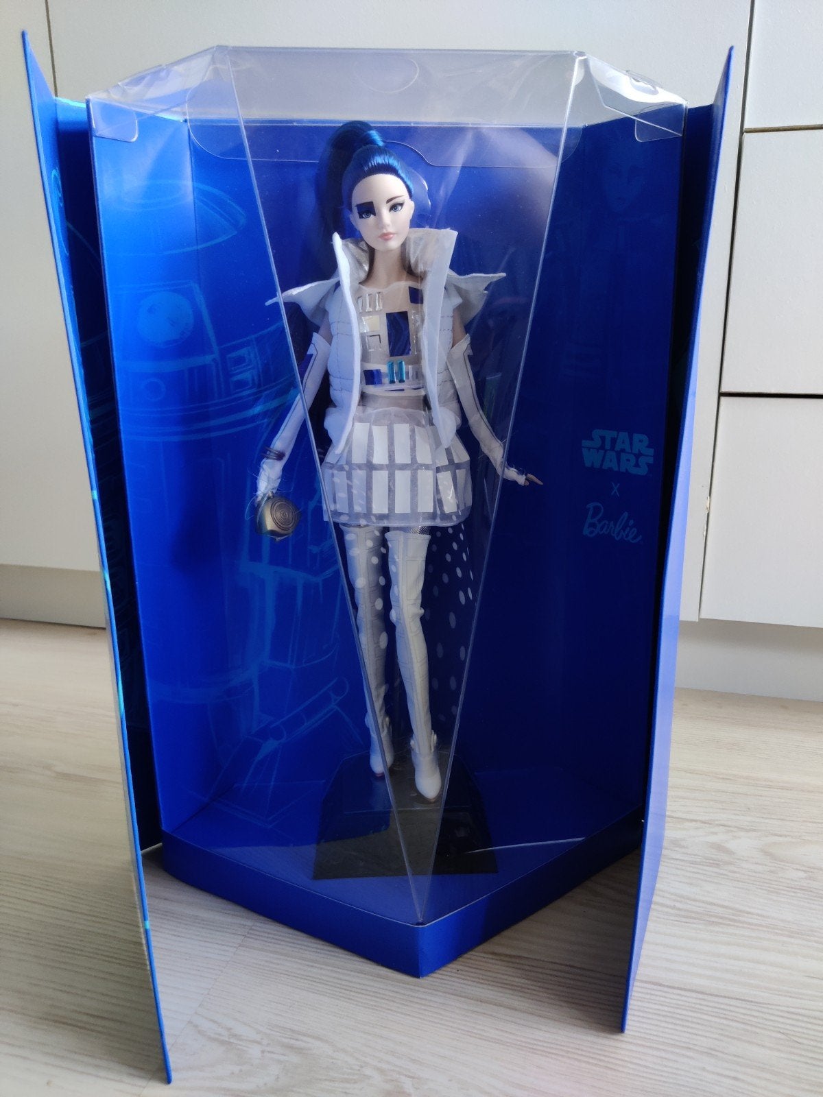 Barbie star wars R2D2 nrfb, Verzamelen, Poppen, Ophalen of Verzenden, Zo goed als nieuw, Fashion Doll