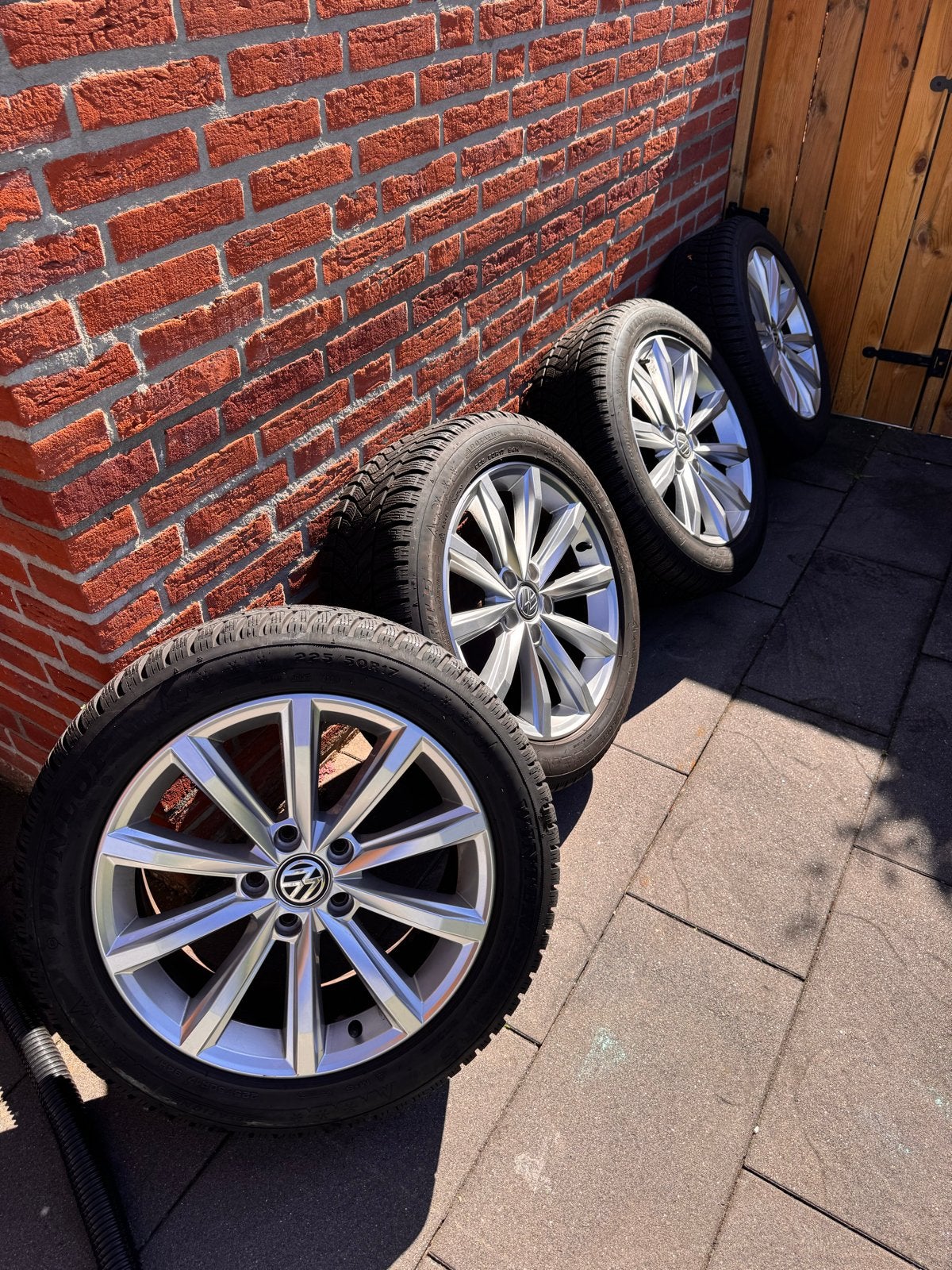 VW Arteon/Passat B8 Merano 17 inch velgen met winterbanden, Auto-onderdelen, Ophalen, Gebruikt, Banden en Velgen, 17 inch
