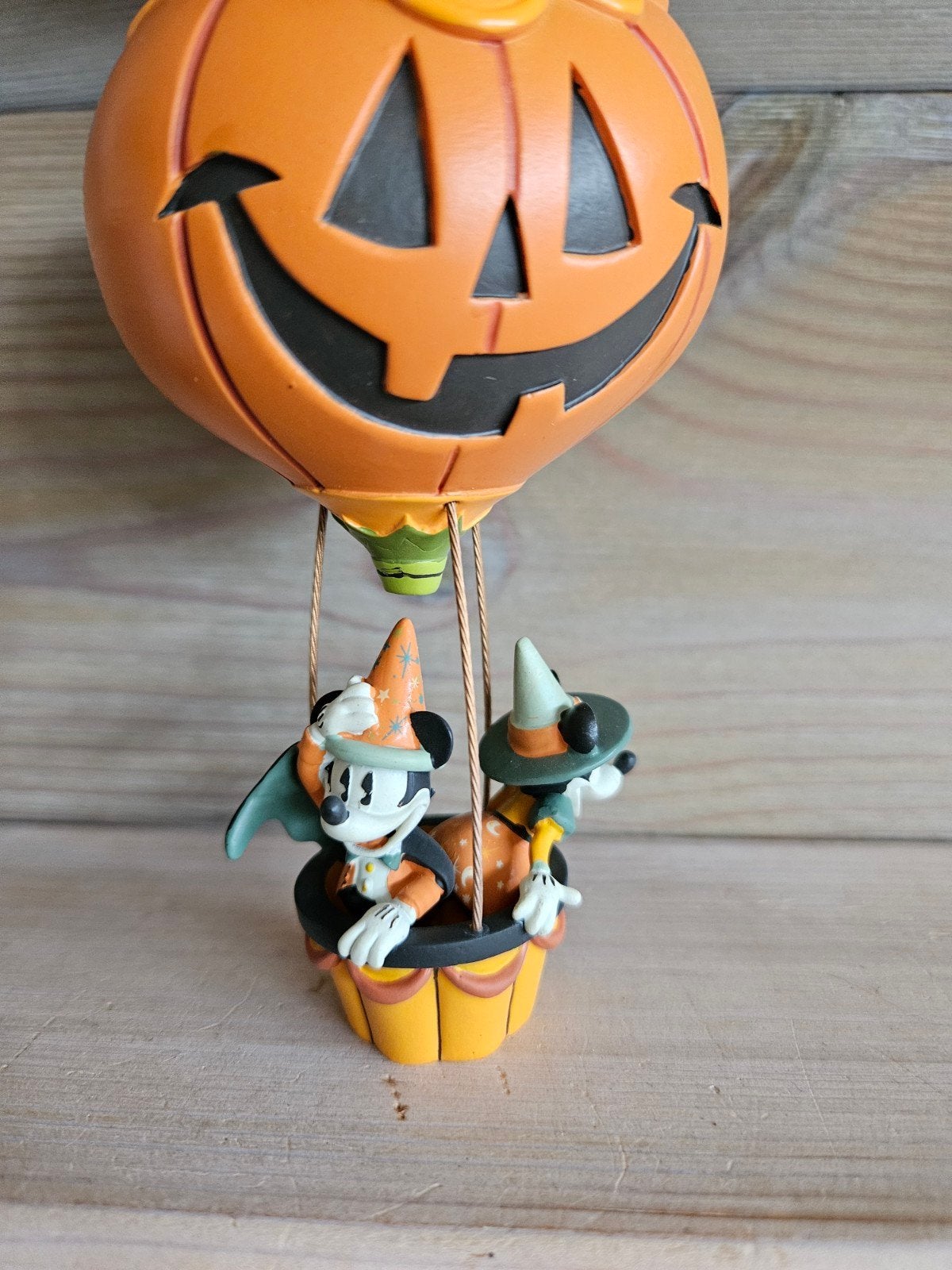 Disney Micjey en Minnie Halloween ornament, Ophalen of Verzenden, Mickey Mouse, Nieuw, Beeldje of Figuurtje