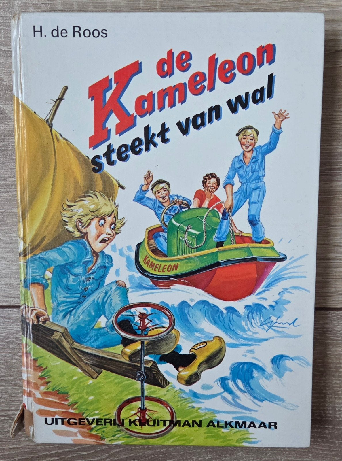 H. de Roos - De Kameleon steekt van wal, Ophalen of Verzenden, Gelezen, H. de Roos