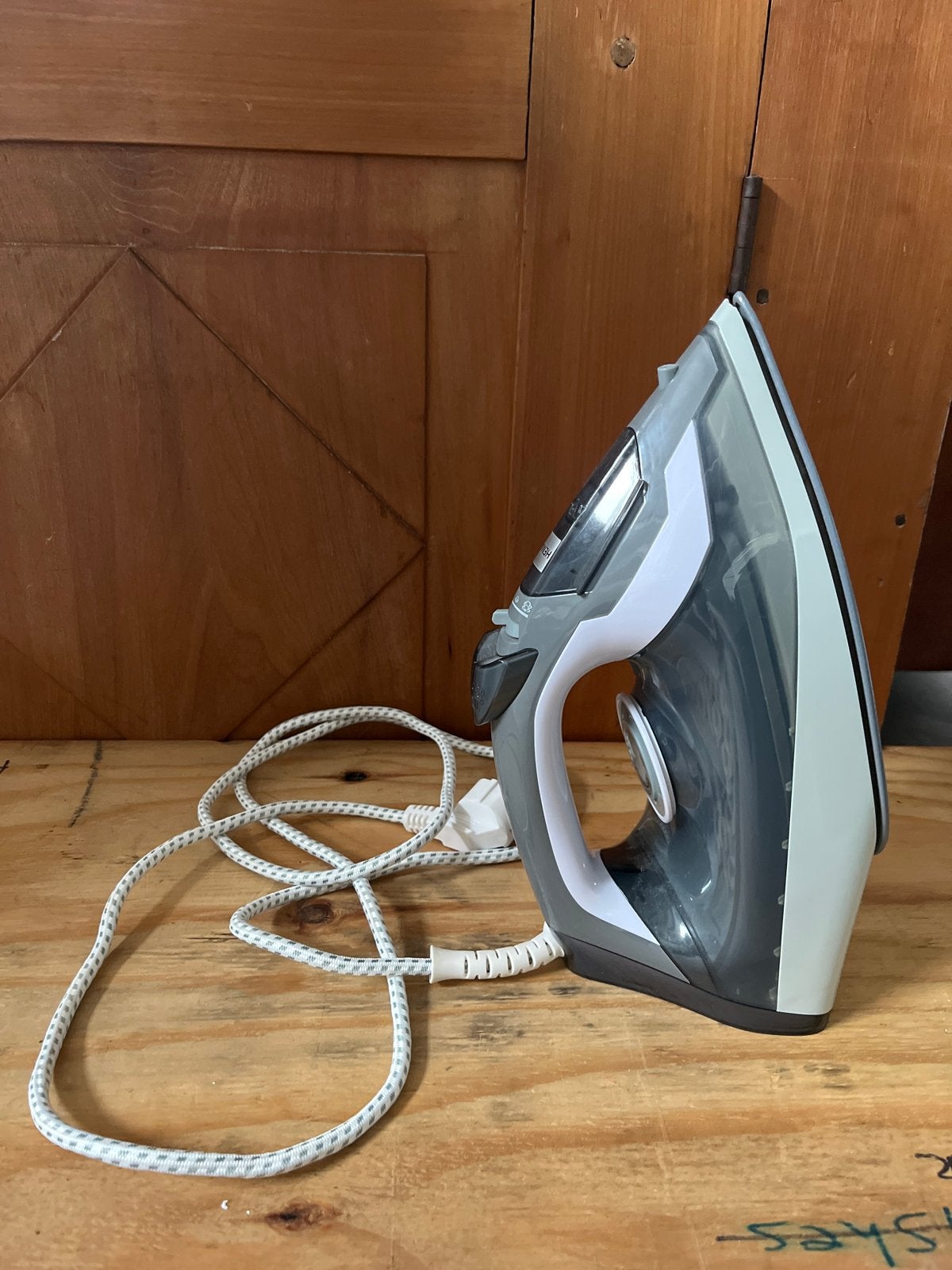 Hema Strijkijzer met snoer - Techno Ceramic, Ophalen, Zo goed als nieuw, Strijkijzer met snoer