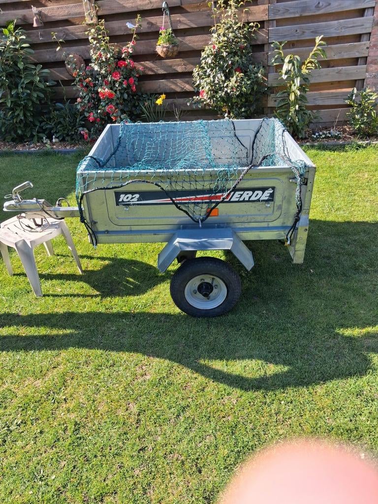 Compacte Erdé 102 aanhanger met net, Ophalen of Verzenden, Gebruikt