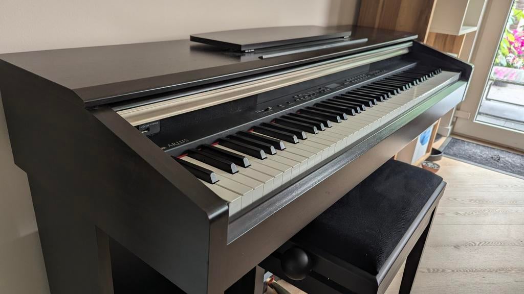 Yamaha Arius YDP-162 Rosewood Elektrische Piano ZGAN, Zwart, Digitaal, Ophalen of Verzenden, Zo goed als nieuw