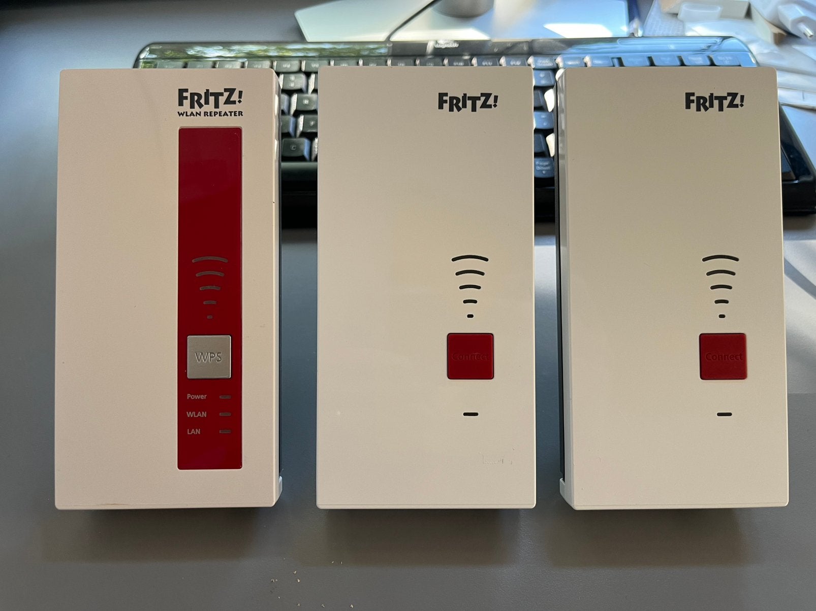 2x Fritz!Repeater 2400 en 1x 1750E, Computers en Software, WiFi-versterkers, Ophalen of Verzenden, Zo goed als nieuw