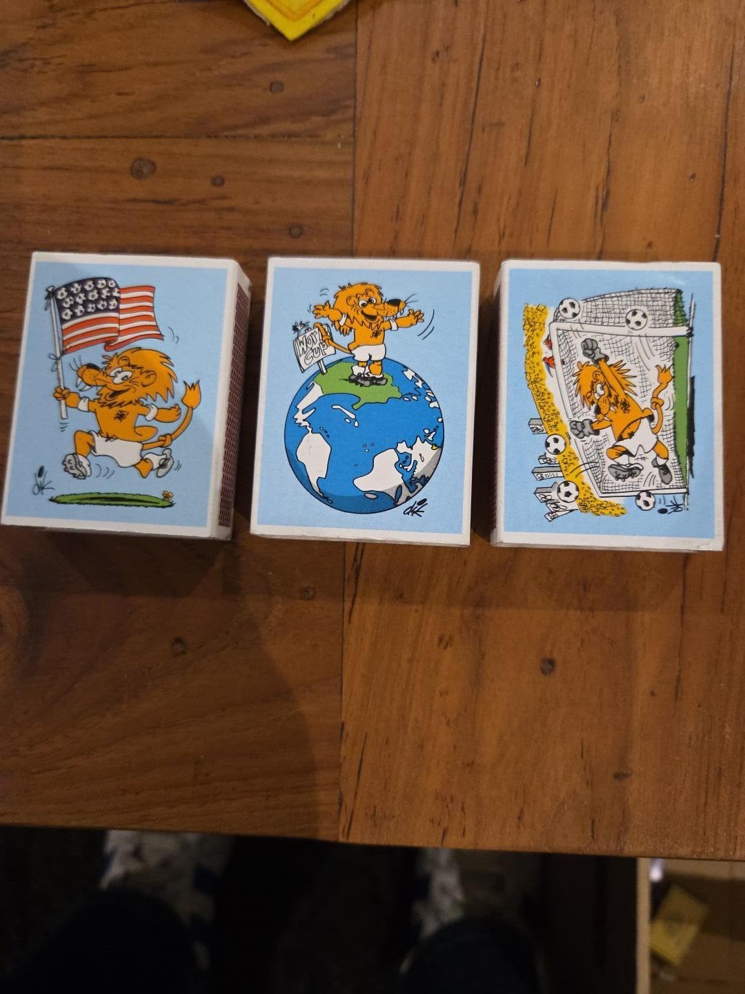 3 HEMA WK 1994 luciferdoosjes–Dik Bruynesteyn–USA voetbal, Ophalen of Verzenden, Zo goed als nieuw, Luciferdoosjes of -merken
