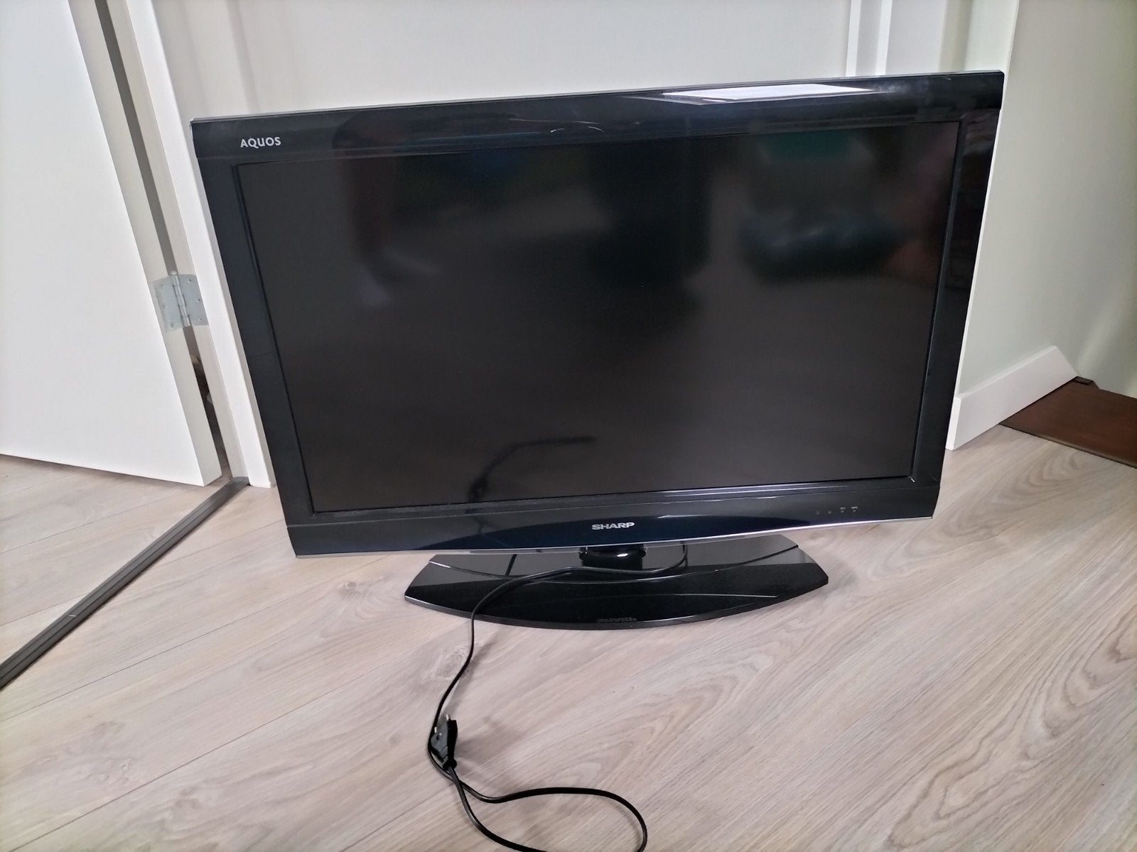 Sharp Aquos LC-32DH77E LCD TV - 32 inch, Audio, Tv en Foto, Televisies, Ophalen, Gebruikt, 50 Hz, 80 tot 100 cm
