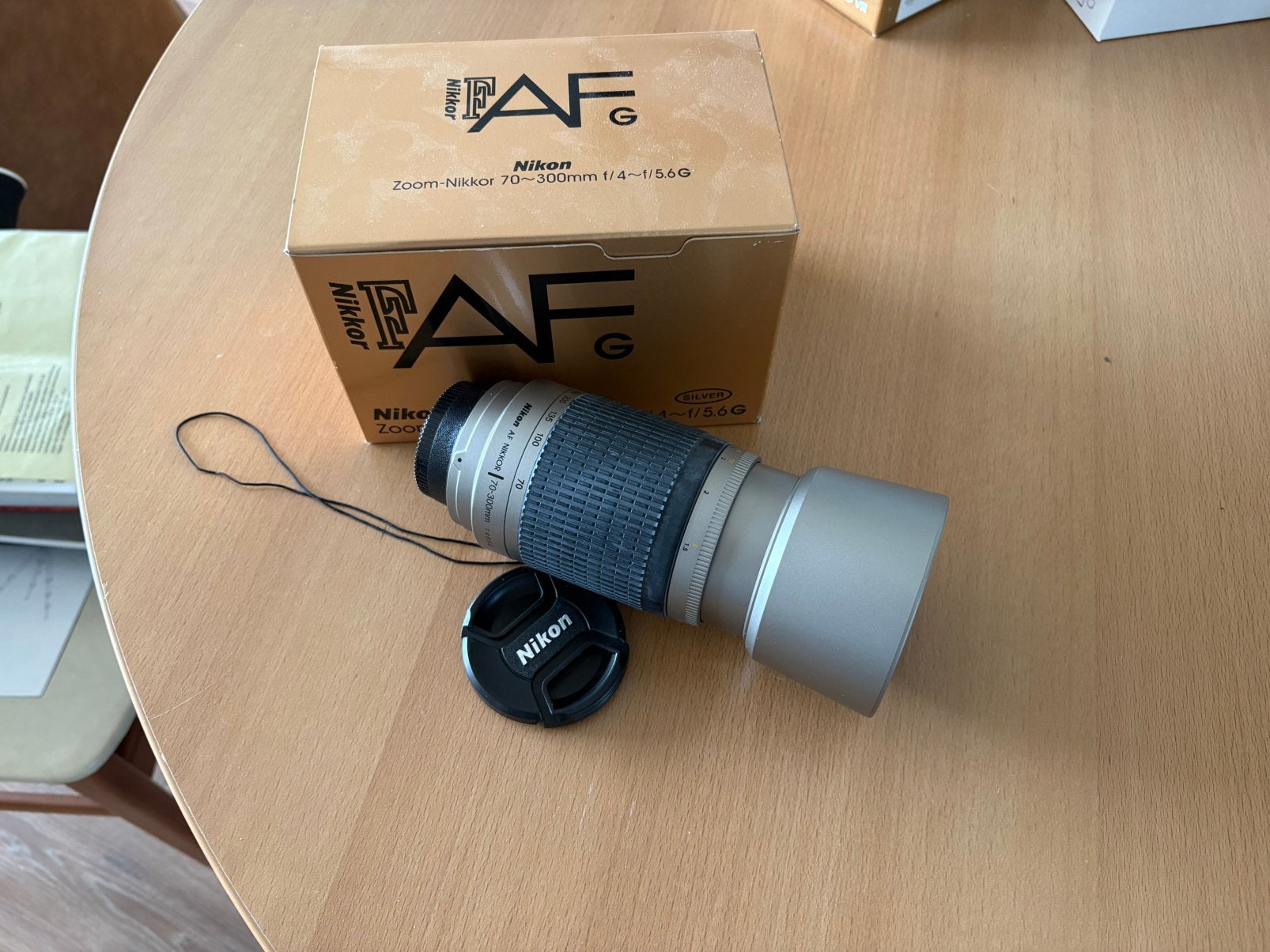 Nikon 70-300mm telelens, Audio, Tv en Foto, Optische apparatuur | Microscopen, Ophalen, Zo goed als nieuw, 400x tot 1000x