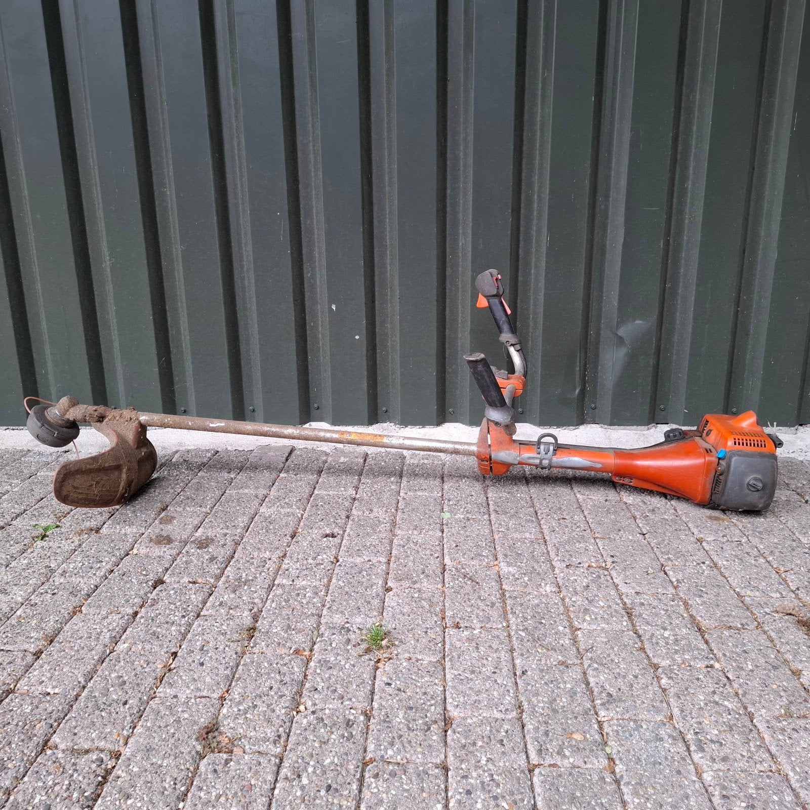 Husqvarna bosmaaier met lichte zuigerschade, Tuin en Terras, Bosmaaiers, Zo goed als nieuw, Benzine, 30 tot 50 cm, Ophalen of Verzenden