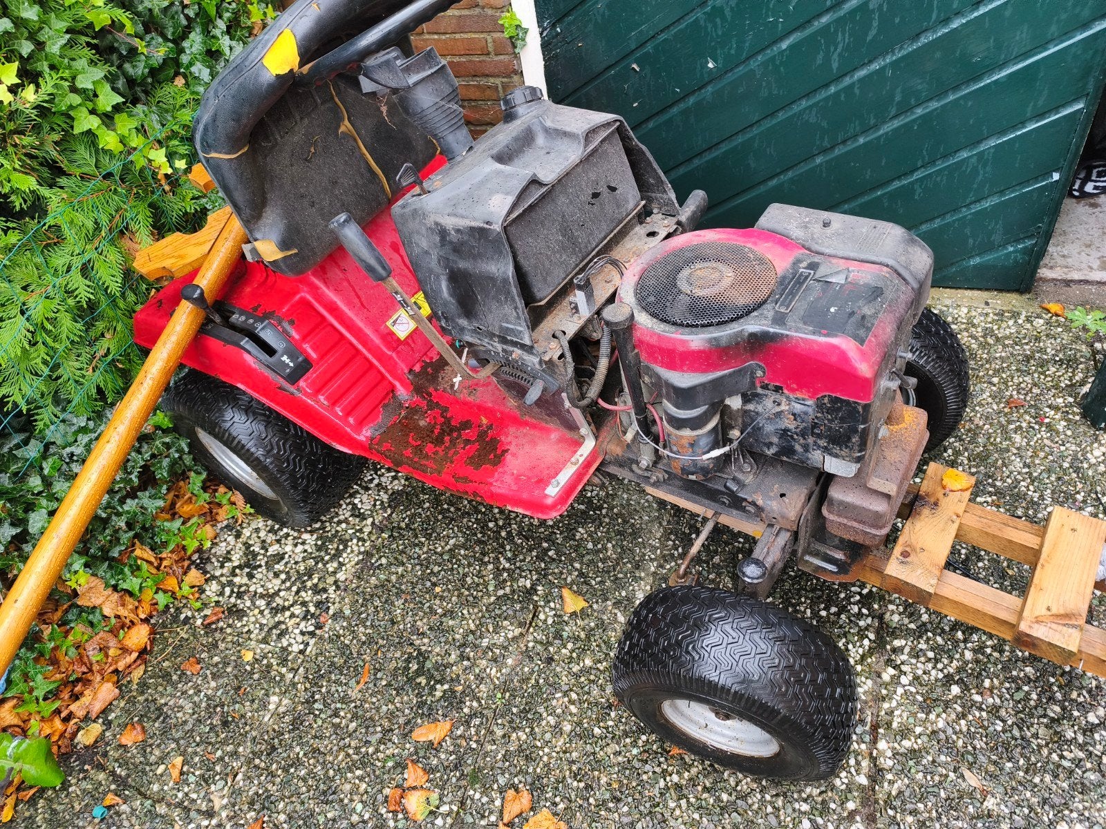 Tuin trekker met B&S motor - Loopt prima!, Ophalen of Verzenden