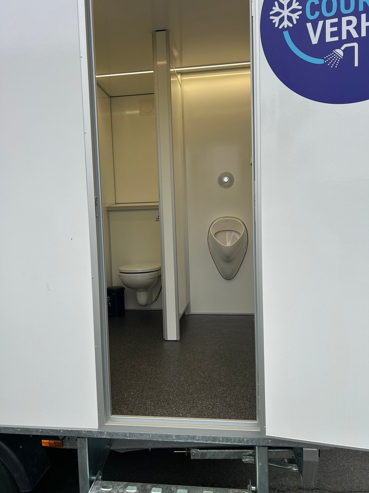Te koop: moderne toiletwagen 2/1/1 – demo 2026, Ophalen, Zo goed als nieuw, Toilet