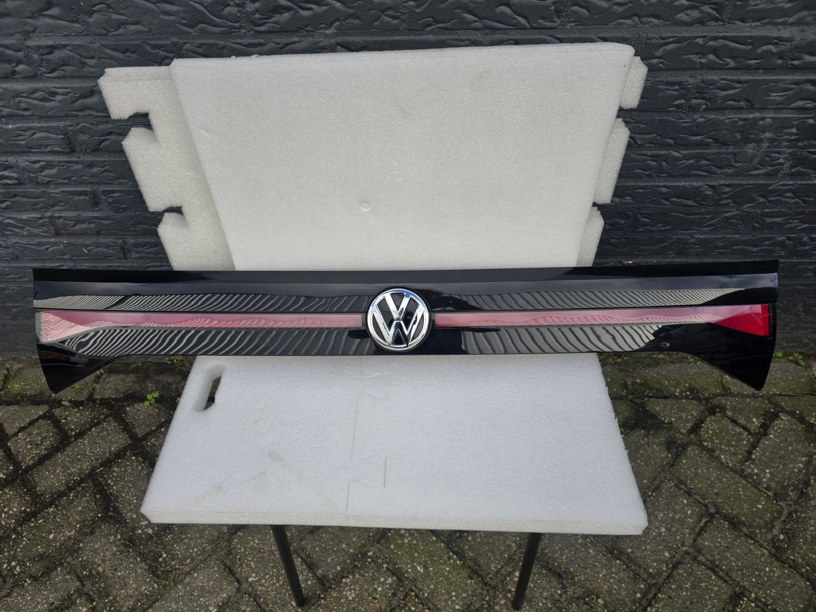 Achterlicht achterklep VW T-cross 2GM bj 2018-2023, Auto-onderdelen, Gebruikt, Volkswagen, Wolfsburg, Ophalen of Verzenden