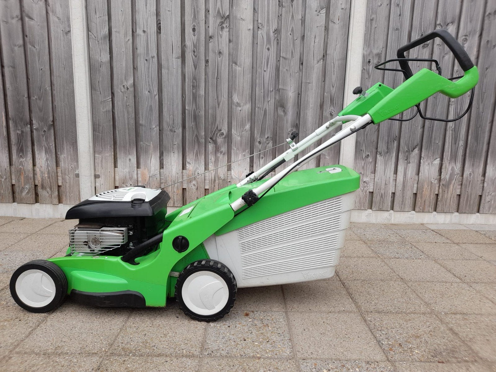 Stihl bosmaaier en Viking grasmaaier, Ophalen, Gebruikt