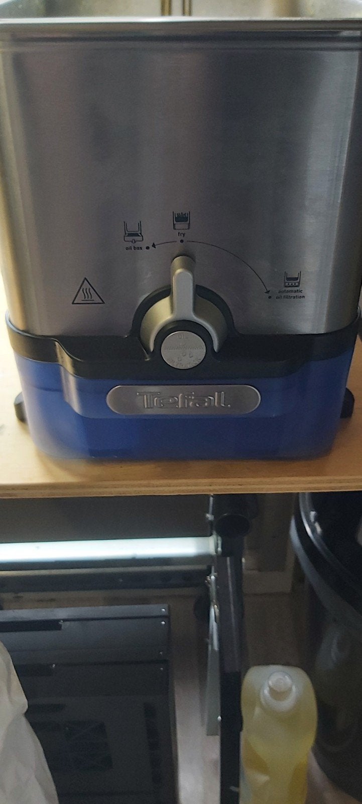 Tefal Oleoclean friteuse 5 liter - Weinig gebruikt, Witgoed en Apparatuur, Frituurpannen, 4 liter of meer, Ophalen, Gebruikt