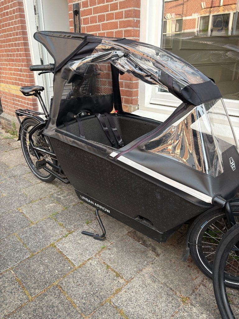 Urban Arrow bakfiets 2023, Gebruikt, 3 kinderen, Huif, Schijfrem