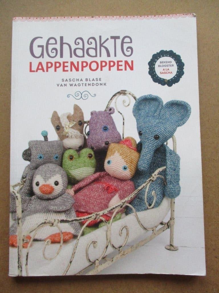 Gehaakte Lappenpoppen, Ophalen of Verzenden, Zo goed als nieuw, Haken, Patroon of Boek