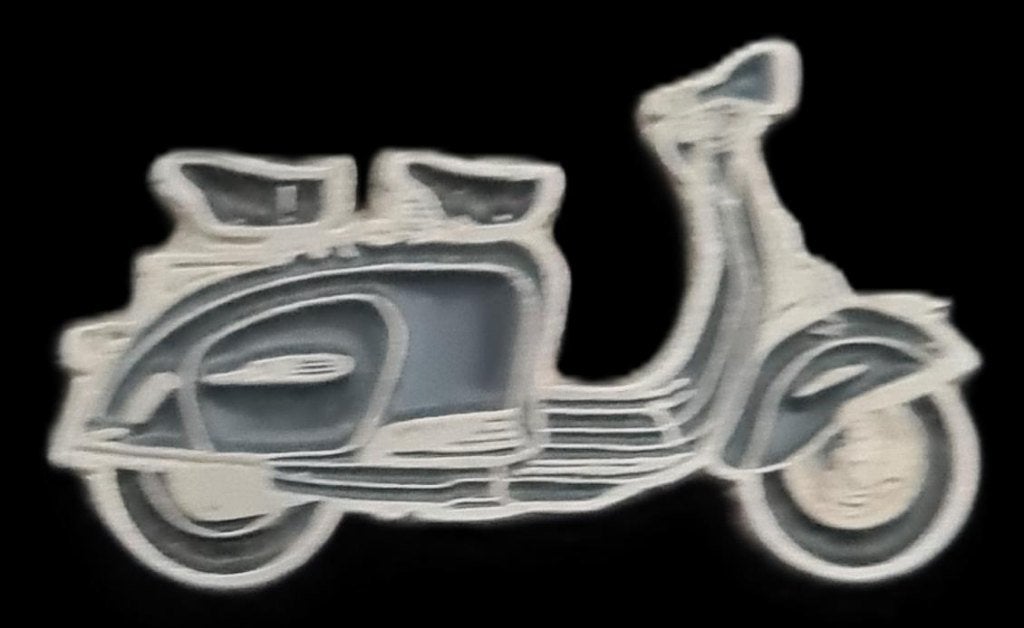 Iso scooter pin- lichtgrijs gelakt, Verzenden, Nieuw, Transport, Speldje of Pin