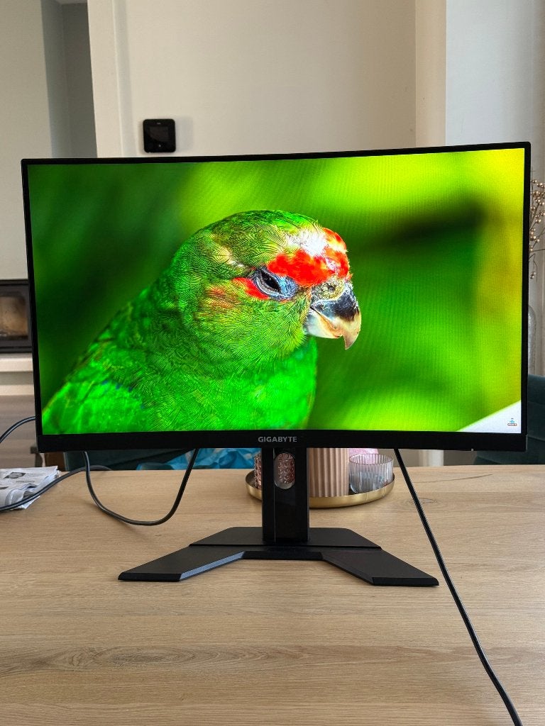 Gigabyte G27FC 27” Curved Gaming Monitor | 165Hz | 1ms, Computers en Software, Gebruikt, VA, Full HD, Minder dan 1 ms