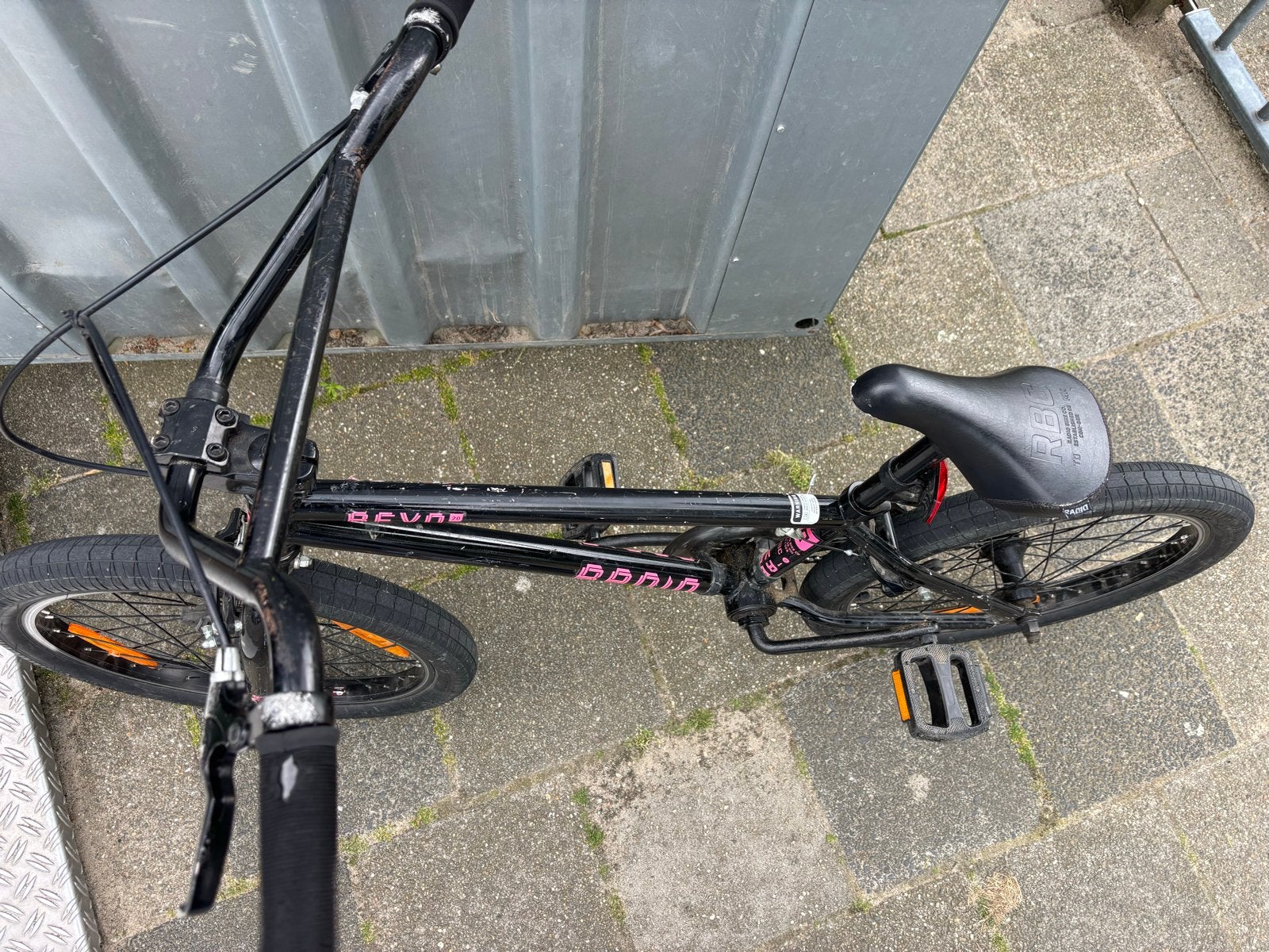 BMX fiets Radio Revo 20 inch – zwart/roze, Fietsen en Brommers, Ophalen, Staal, Velgrem, V-brakes