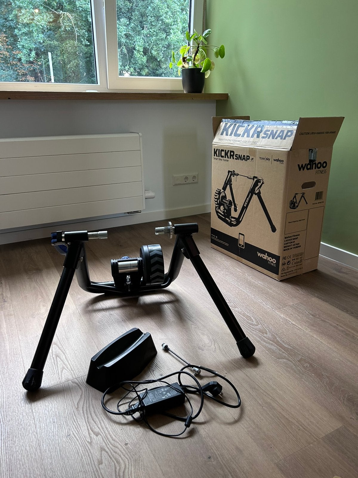 Wahoo KICKR SNAP smart trainer + trainingswiel + accessoires, Sport en Fitness, Ophalen, Gebruikt, Overige typen