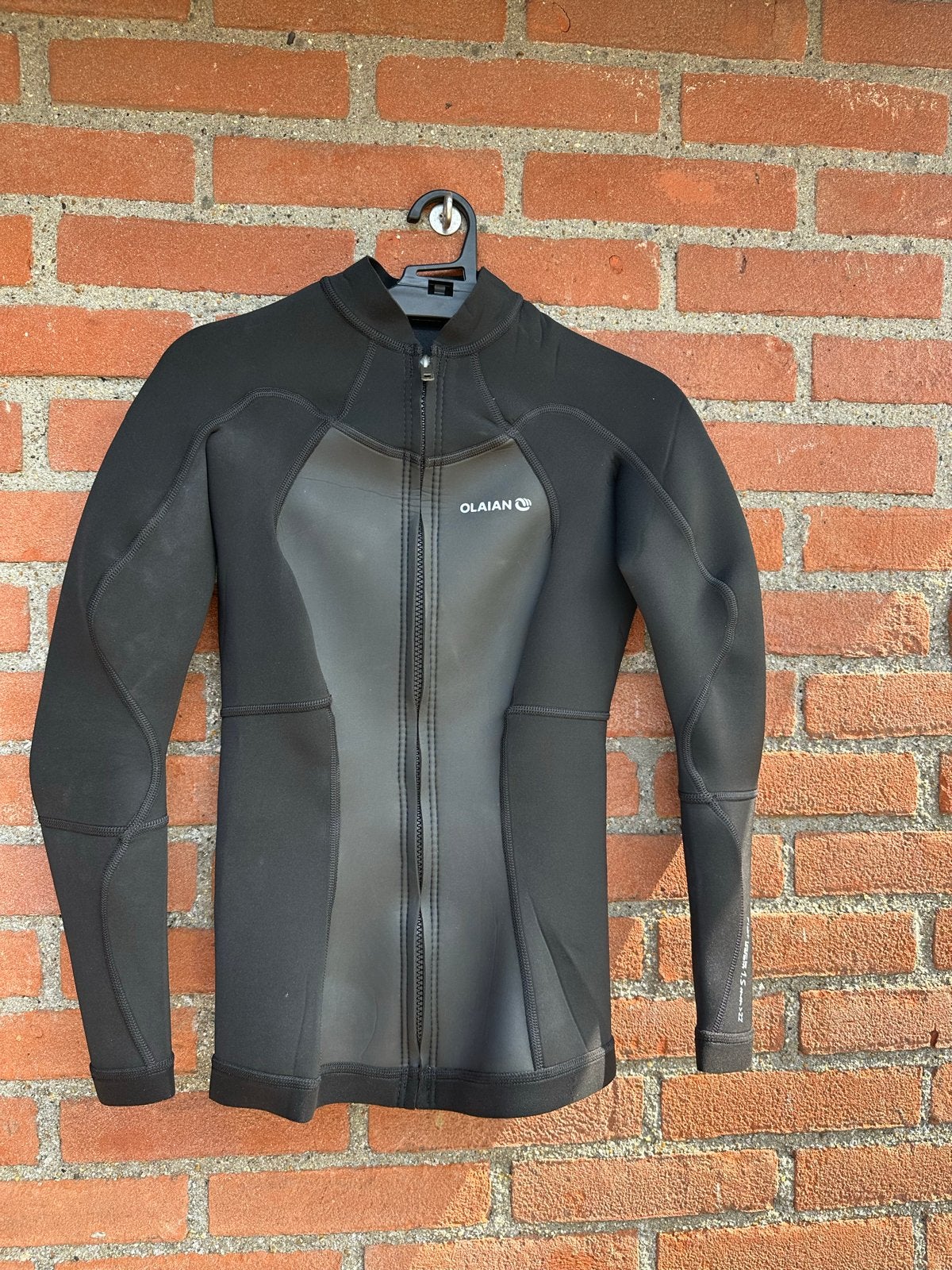 Olaian Wetsuit Top 1.5mm Maat XS, Watersport en Boten, Watersportkleding, Ophalen, Zo goed als nieuw, Dame of Heer, Wetsuit