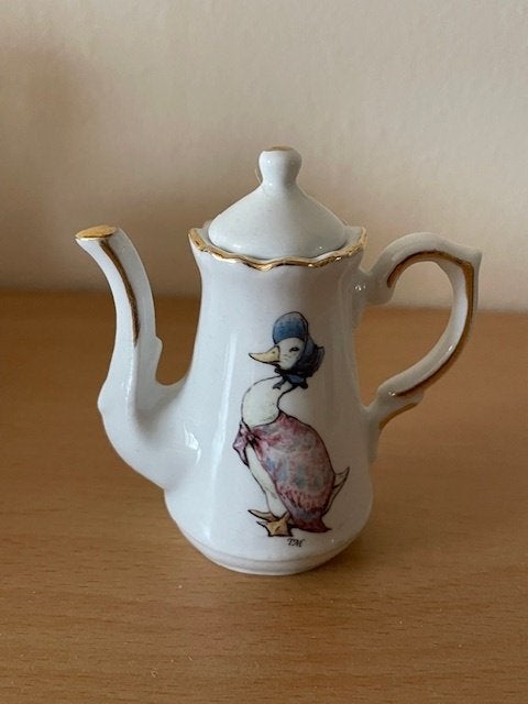 Beatrix Potter Mini Theepot Koffiepot Jemima Eend, Reutter, Ophalen of Verzenden, Zo goed als nieuw, Dier