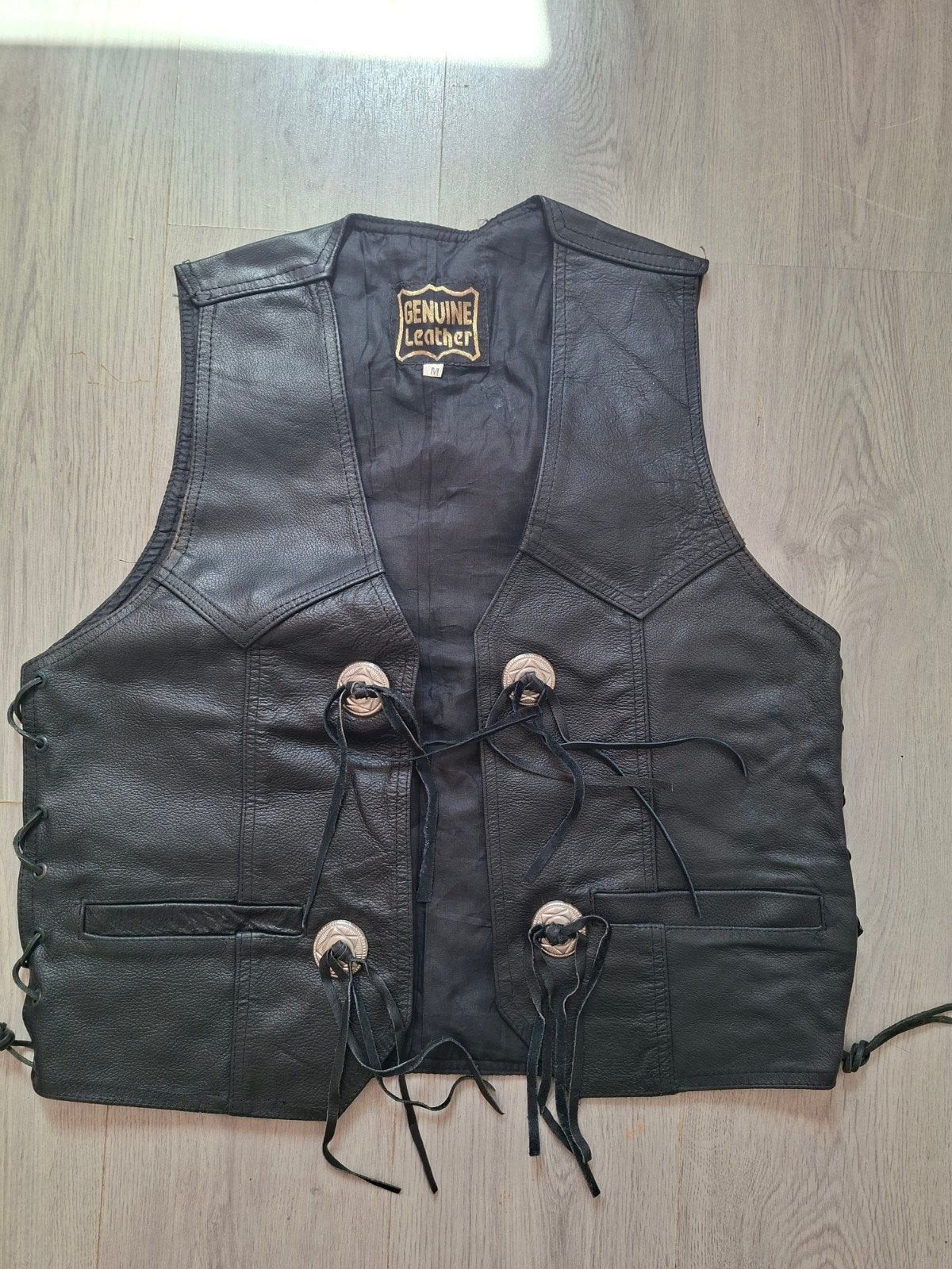 Leren Biker Vest met Unieke Details - Maat M, Ophalen of Verzenden, Gedragen, Onbekend