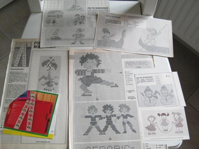 Borduurpatroon  Heel veel motiefjes zie foto´s  nr 1401 do, Hobby en Vrije tijd, Borduren en Borduurmachines, Verzenden, Nieuw