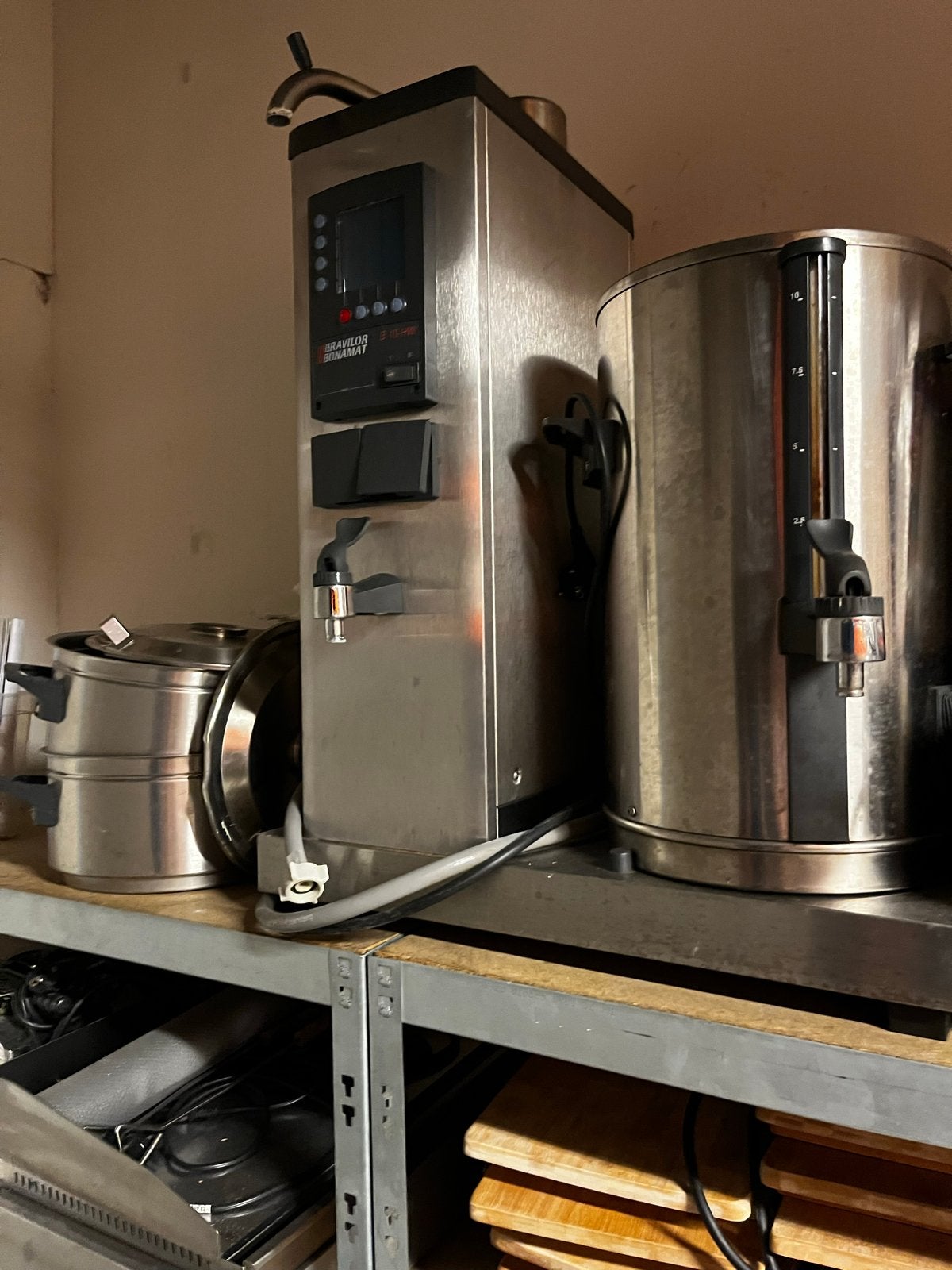 Bravilor Bonamat B10 HW Koffiezetapparaat met heetwaterkraan, Ophalen, Gebruikt, Koffie en Espresso