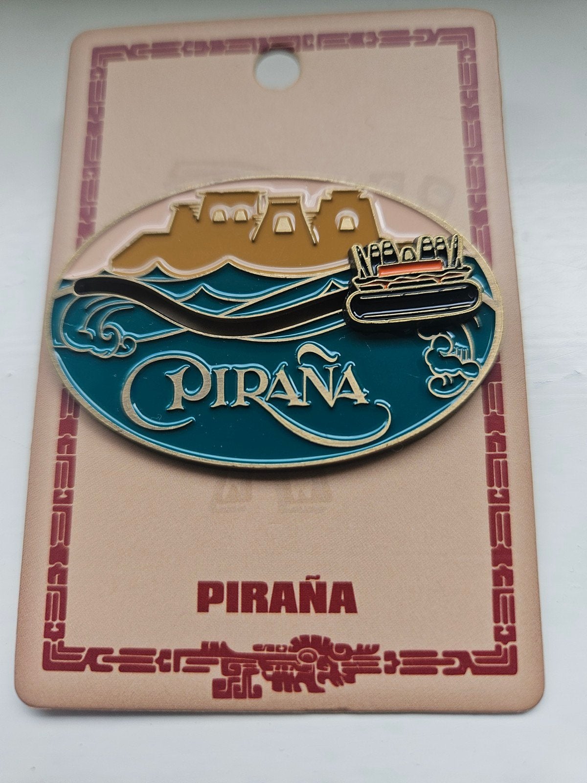 Piraña Efteling Pin - Nieuw in verpakking, Ophalen of Verzenden, Nieuw, Overige onderwerpen, Speldje of Pin