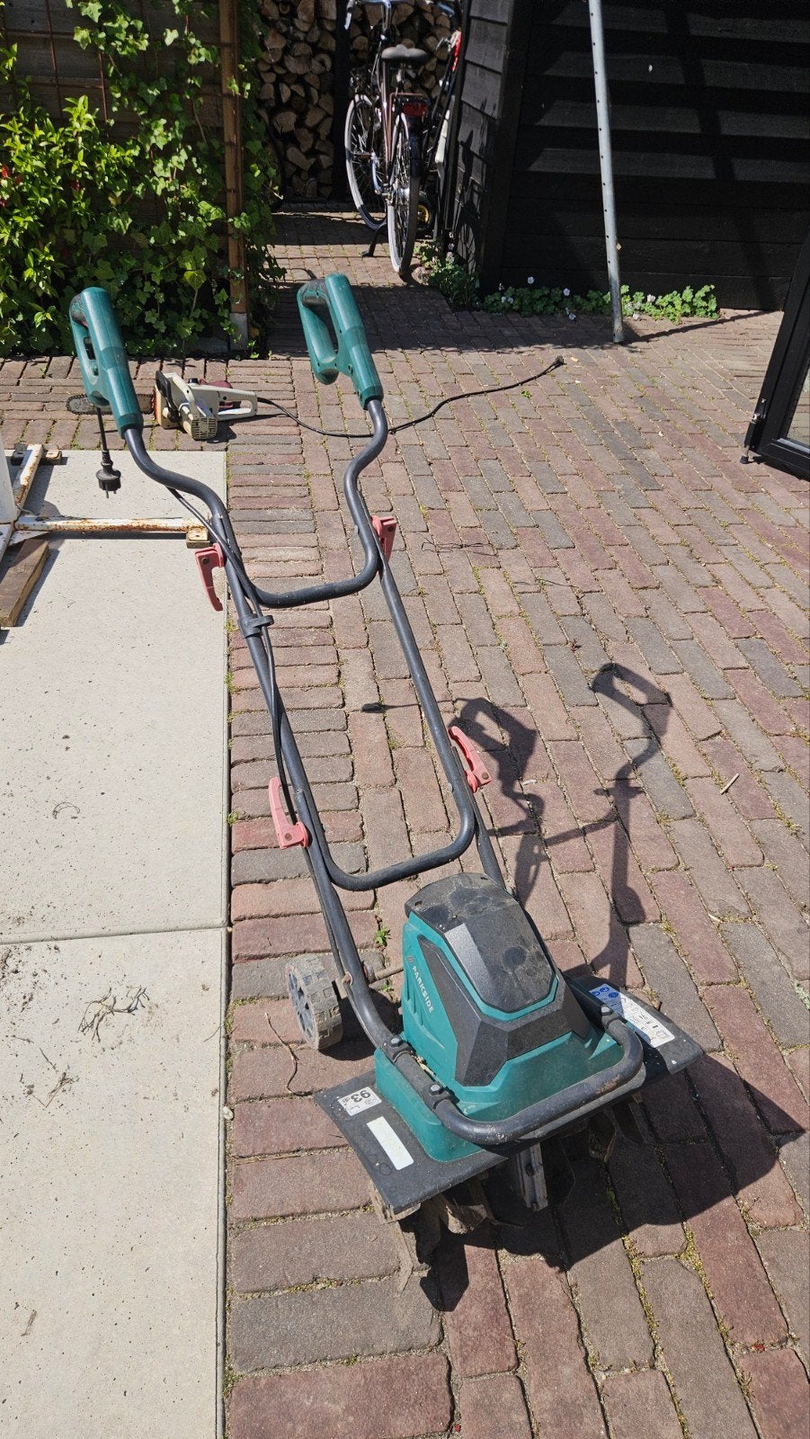 Tuin  grond frees electrisch, Ophalen, Gebruikt