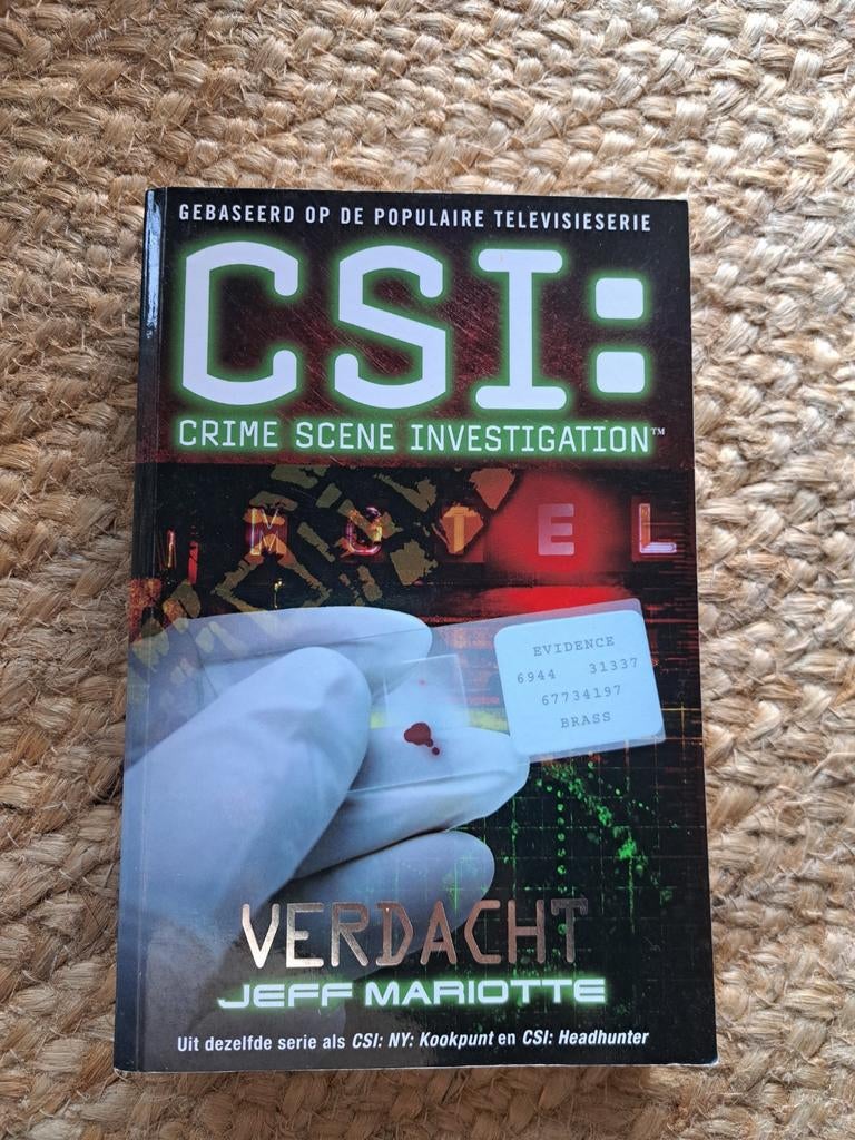 CSI: Crime Scene Investigation - Verdacht (Jeff Mariotte), Ophalen of Verzenden, Gelezen, Jeff Mariotte, Tv-bewerking