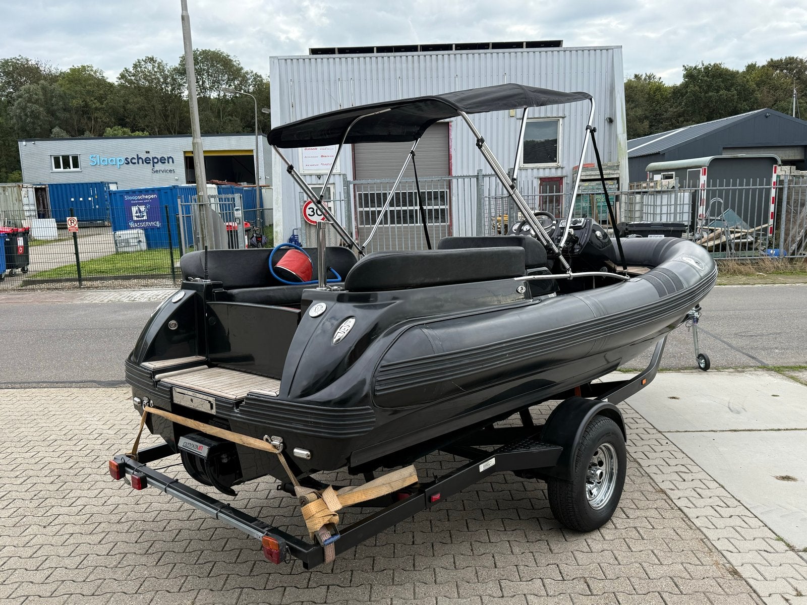 Foto 6 van Castoldi 16 SB Jet Tender - Luxe en Krachtig
