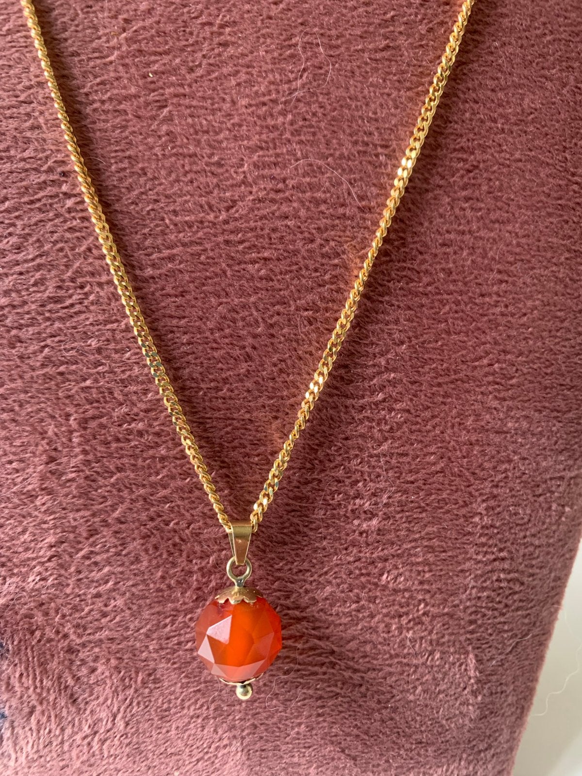 Carneool hanger excl keting, Sieraden, Tassen en Uiterlijk, Kettingen, Ophalen of Verzenden, Gebruikt, Goud, Met edelsteen