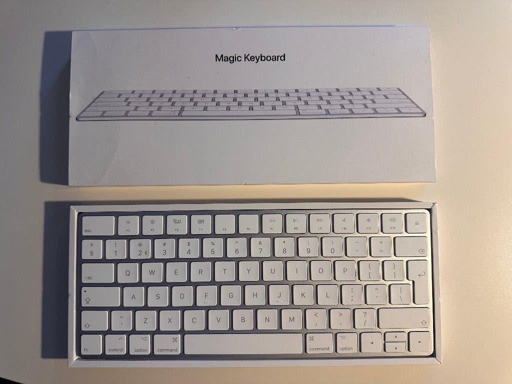 Apple Magic Keyboard NIEUW, Nieuw, Ophalen of Verzenden, Draadloos, Qwerty
