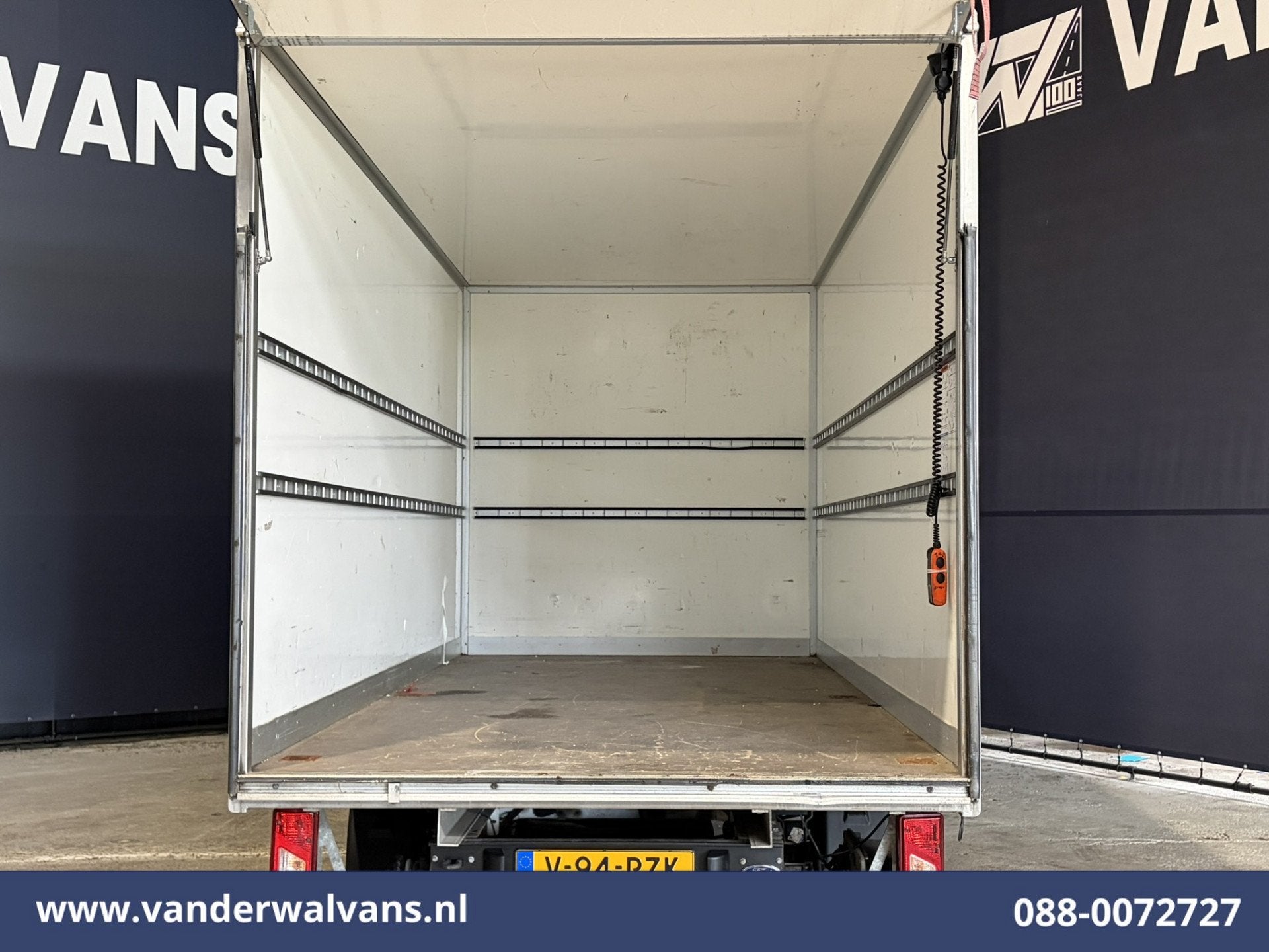 Ford Transit 2.0 TDCI 161pk Bakwagen Laadklep Euro6 Airco |, Auto's, Dealer onderhouden, 4 cilinders, 160 pk, 2800 kg
