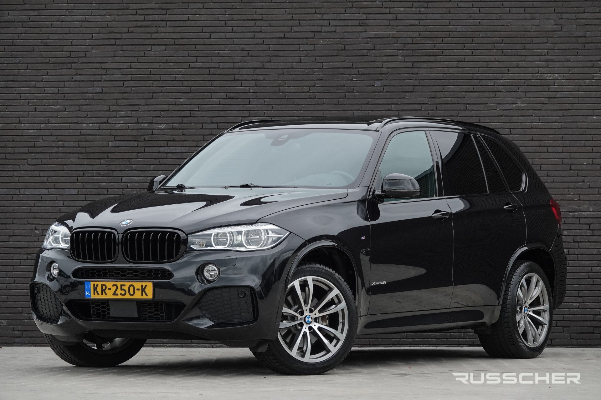 BMW X5 xDrive35i 306Pk Aut. | High Executive | Shadow Line |, Auto's, Automaat, 2005 kg, Gebruikt, Zwart