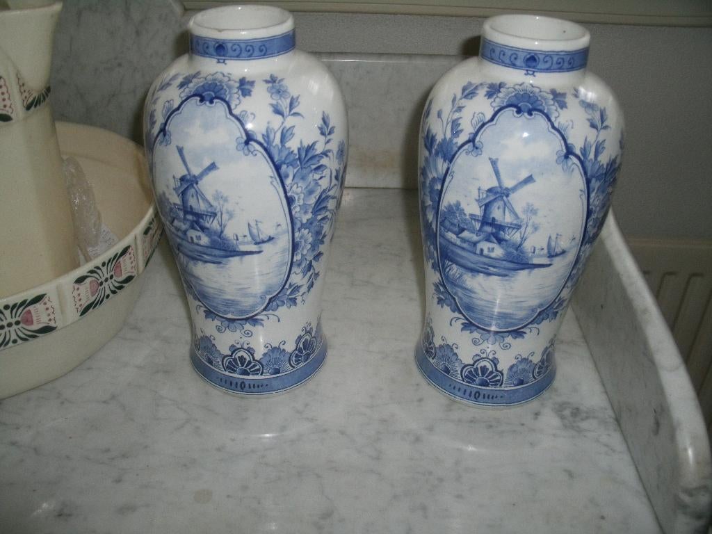28c 2 vaasjes blauw 25cm hoog, Antiek en Kunst, Ophalen of Verzenden