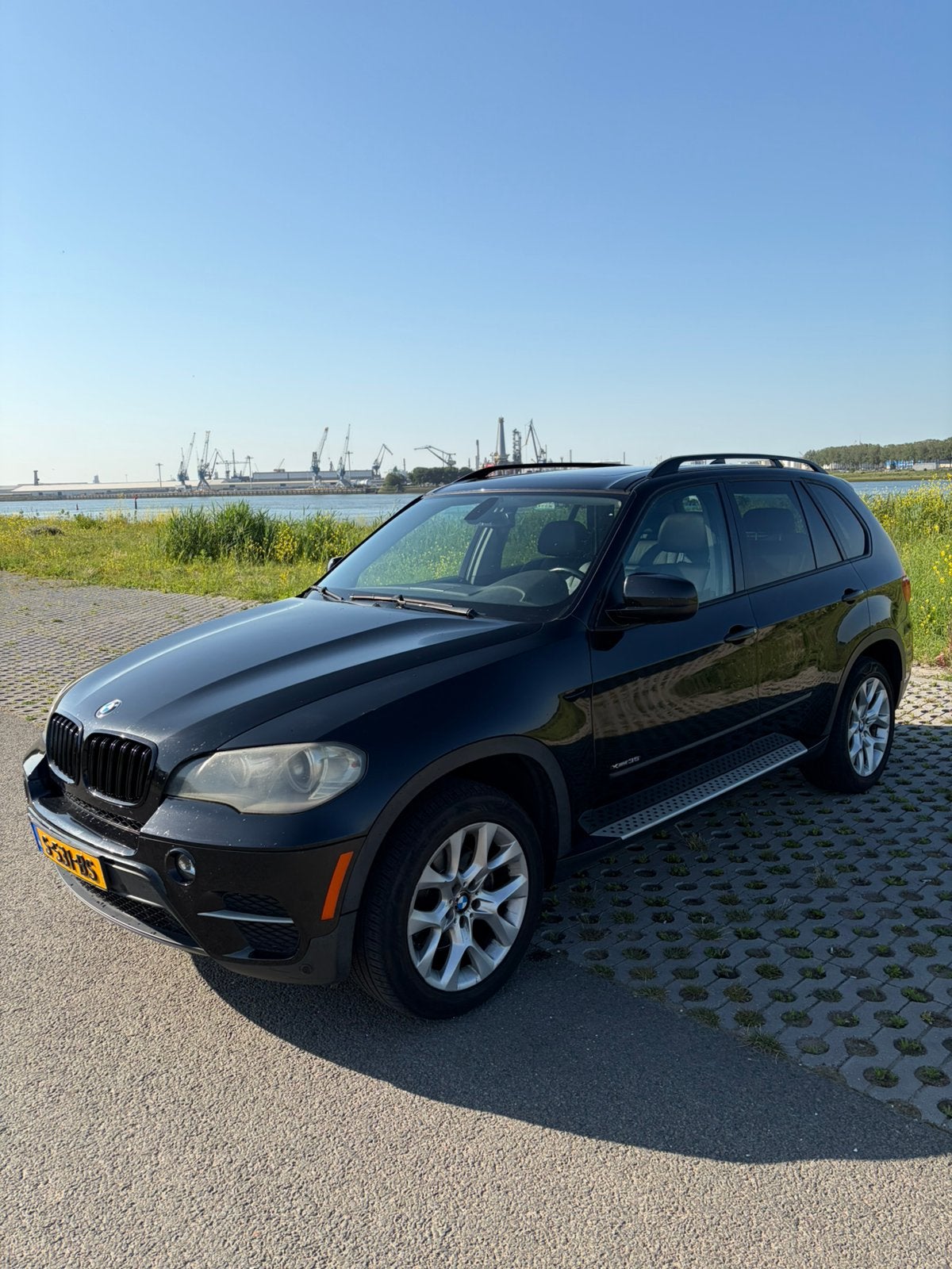 BMW X5 3.5 2010 Auto zwart pano benzine, Auto's, BMW, X5, 138 €/maand, Particulier, SUV of Terreinwagen
