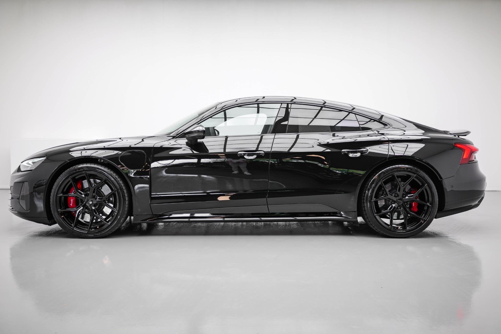 Audi e-tron GT RS 93 kWh |Full Carbon|Luchtvering|Vossen|Nig, Auto's, Automaat, Stof, Gebruikt, Zwart