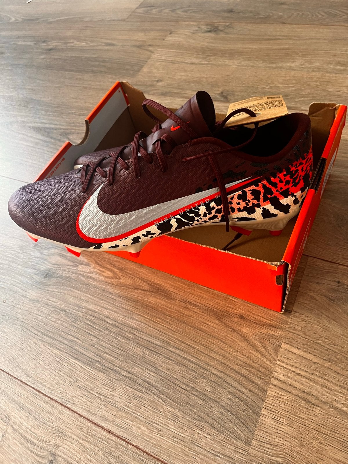 Mt 43 Nieuwe Nike ZM Vapor 16 Academy FG/MG voetbalschoenen, Ophalen of Verzenden, Nieuw, Schoenen