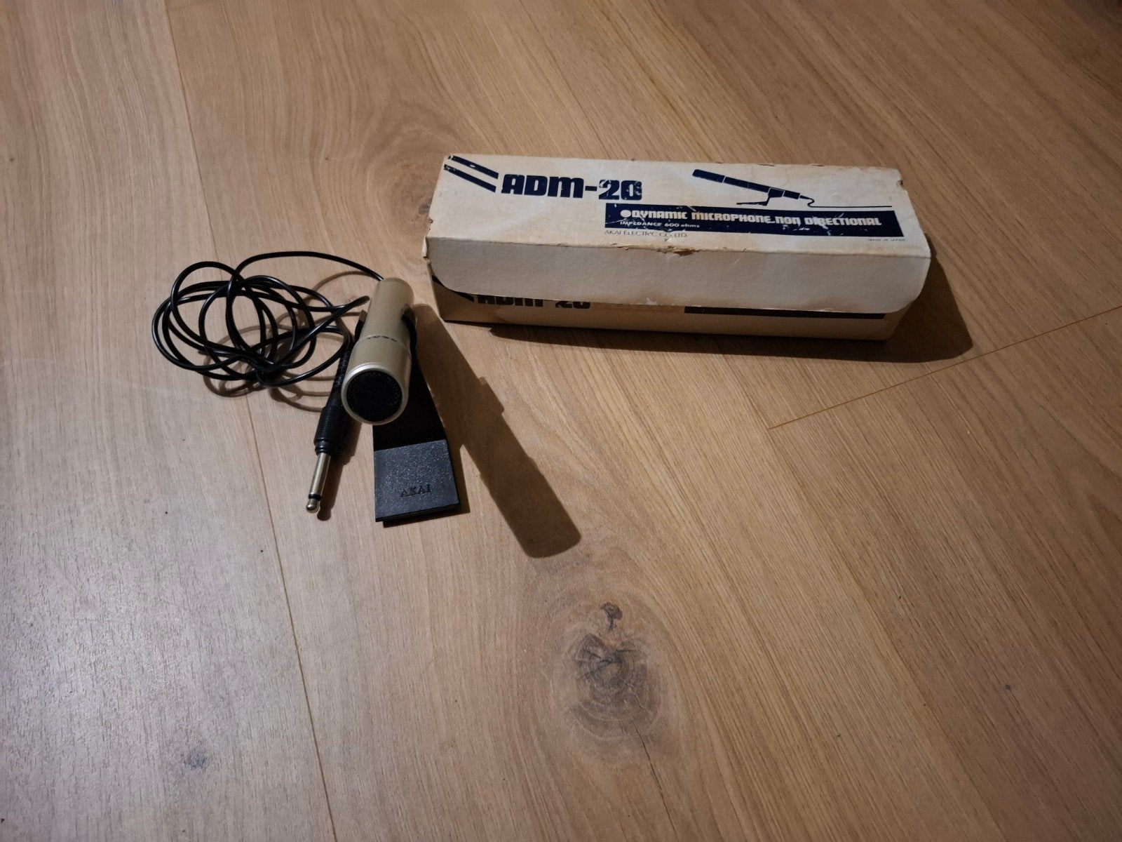 Akai ADM-20 dynamic microfoon met 6.3mm  jack  aansluiting, Ophalen, Minder dan 60 watt, Overige merken