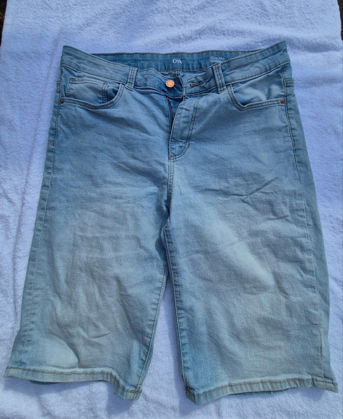 Bermuda C&A, Blauw, Ophalen of Verzenden, Zo goed als nieuw, W33 - W36 (confectie 42/44)