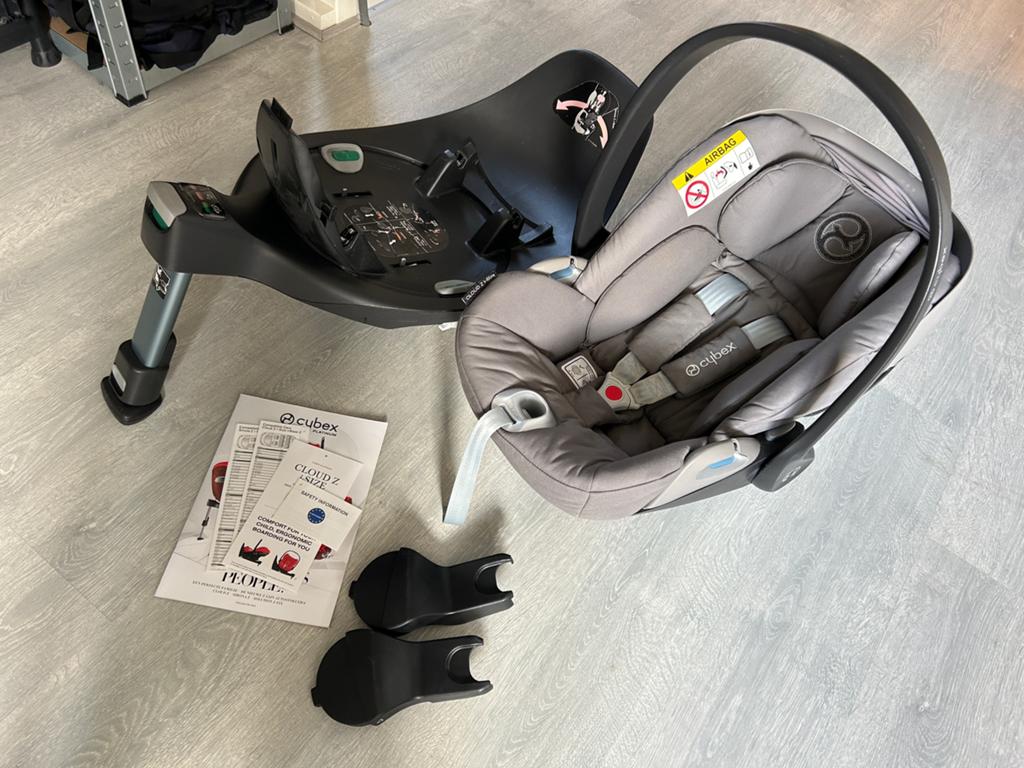 Cybex Platinum Cloud Z i-Size autostoel + Base Z (onderstel), Verstelbare rugleuning, Gebruikt, Isofix, 0 t/m 13 kg