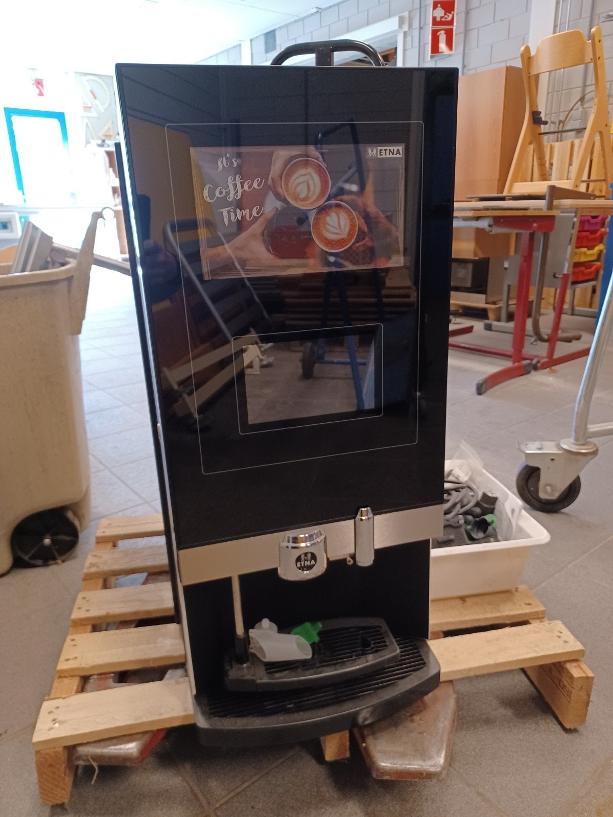Koffiemachine kantine, Ophalen, Koffiemachine