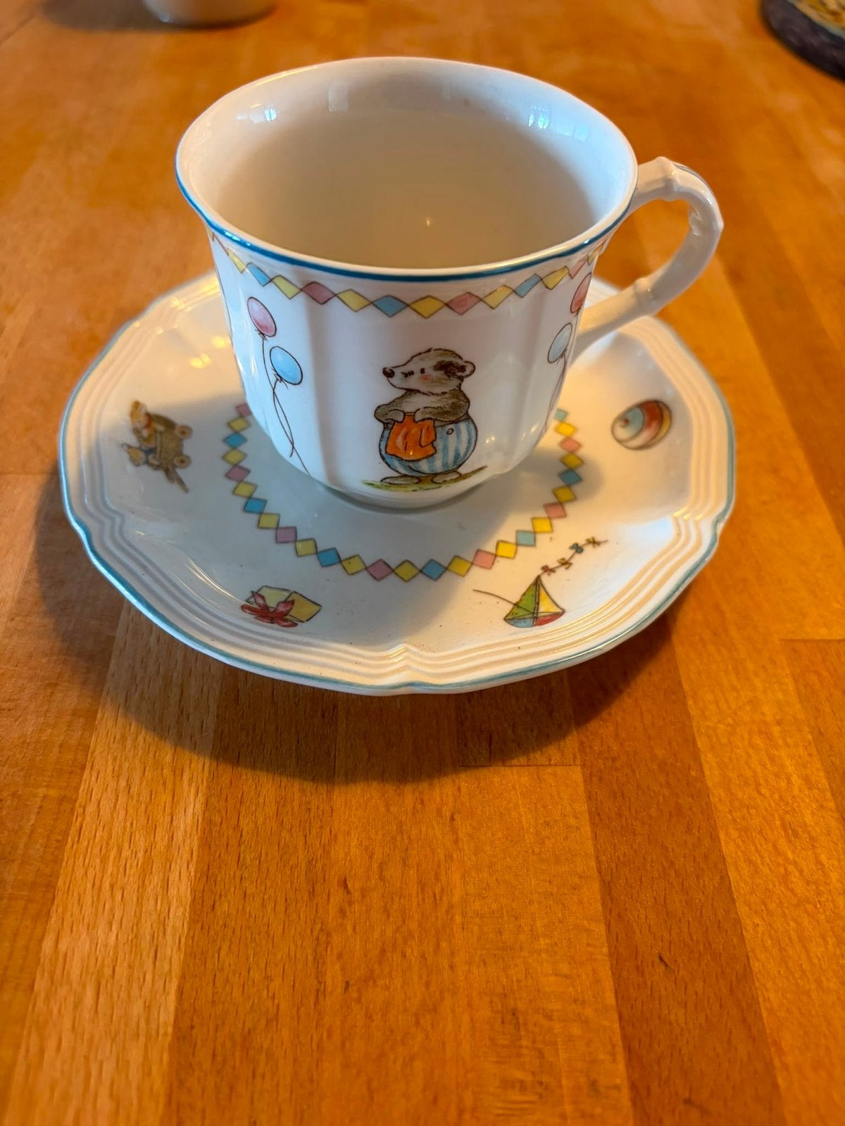 Villeroy & Boch Foxwood Tales kop & schotel 1994, Ophalen of Verzenden, Zo goed als nieuw, Porselein, Kop en/of schotel