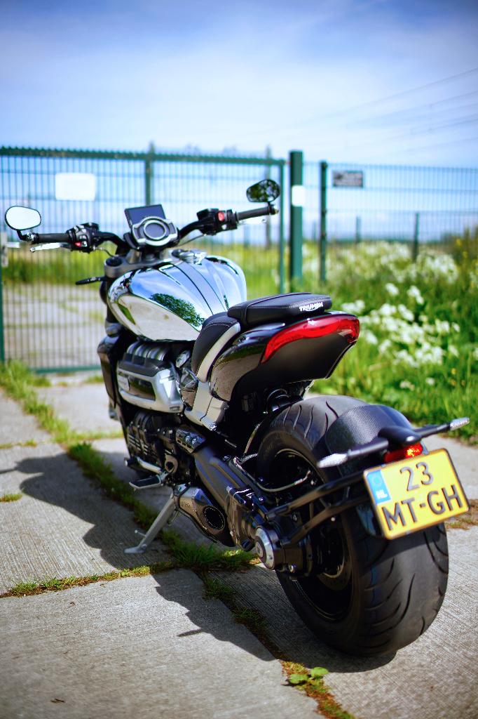 Triumph Rocket 3r 2023 special chrome edition., 2500 cc, Occasion, Motorrijbewijs A, 3 cilinders