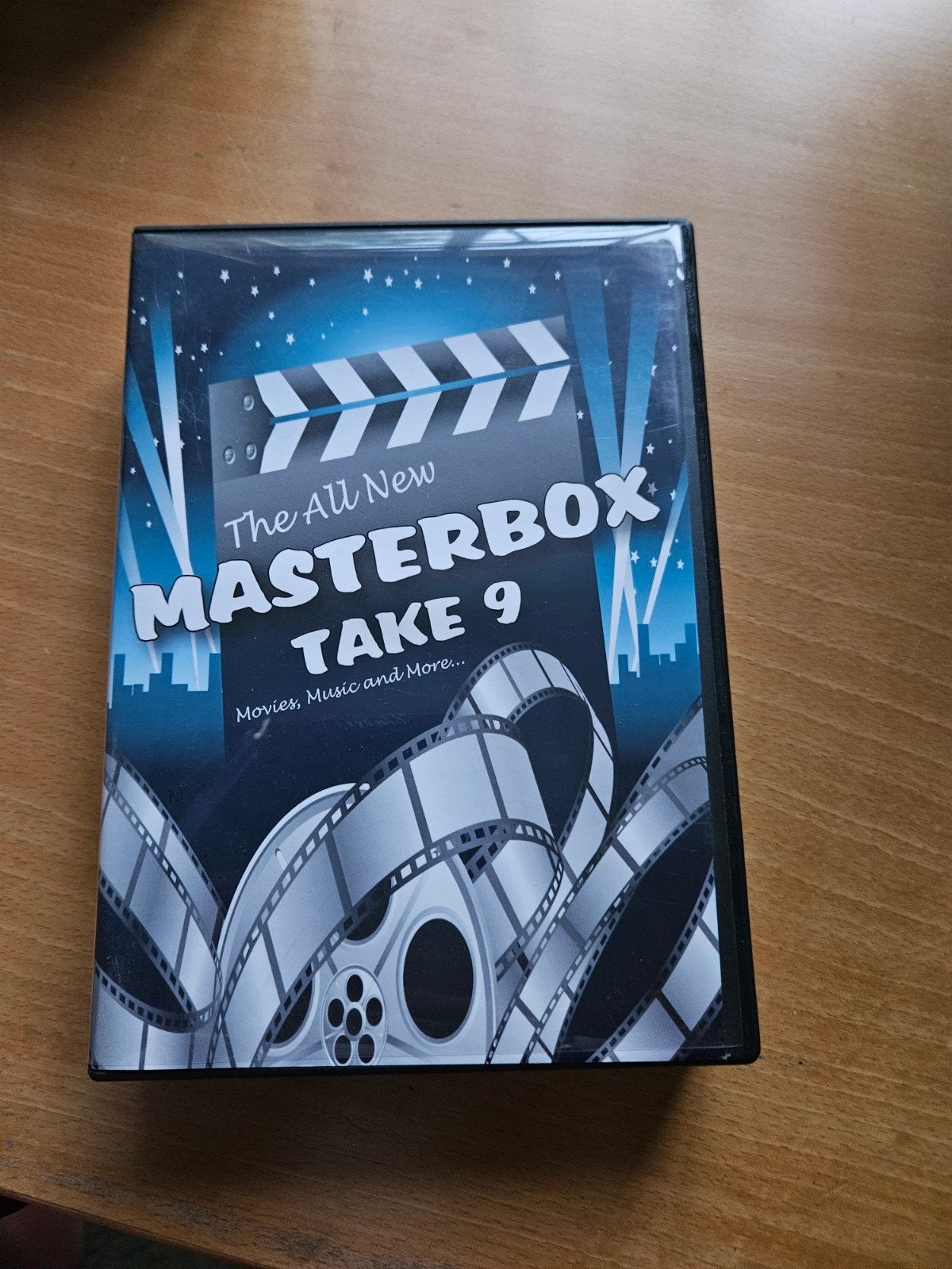Masterbox Take 9: 10 films en muziek DVD's, Vanaf 9 jaar, Ophalen of Verzenden, Zo goed als nieuw, Inclusief doosje