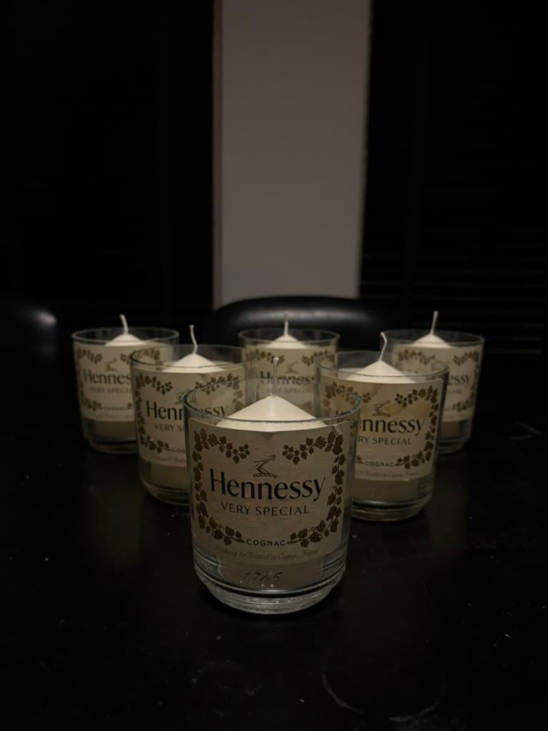 Hennessy kaars, Overige materialen, Ophalen of Verzenden, Zo goed als nieuw, Crème